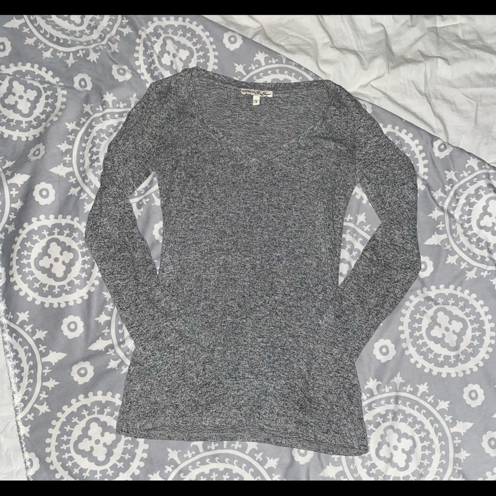 🔵 Express Heathered Grey One Eleven Top 🔵